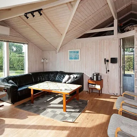 Three-bedroom Holiday In Odder 3 Dyngby