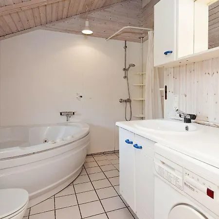 Three-bedroom Holiday In Odder 3 Hébergement de vacances